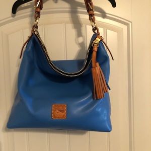 Dooney & Bourke smooth leather hobo bag w/wallet